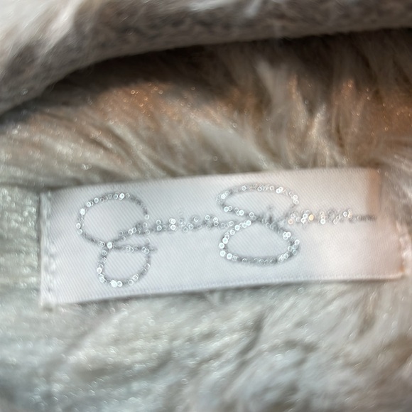 JESSICA SIMPSON HOUSE-SHOES  SIZE 7-8 colors Grey’s and white - Picture 12 of 14